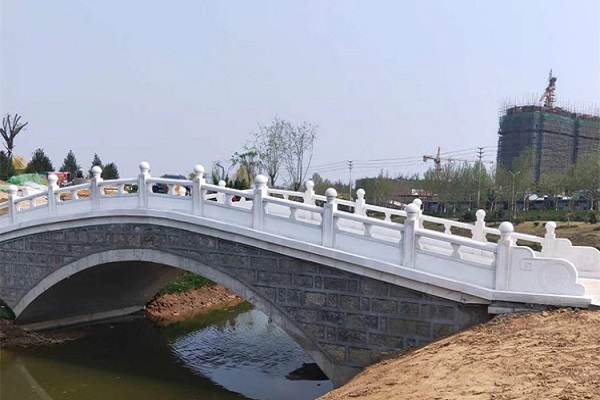 湾仔区大连仿古石栏杆生产厂家相关动态资讯